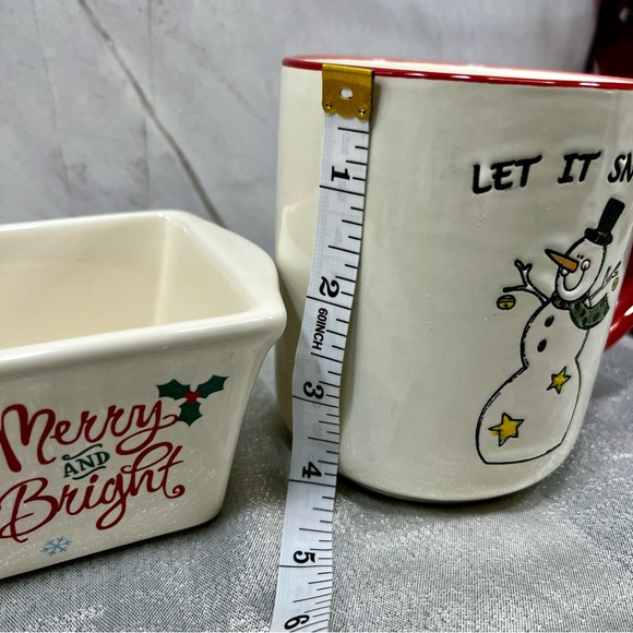 Santa and Snowman Milk and Cookies Dishes for Christmas - Picture 10 of 10